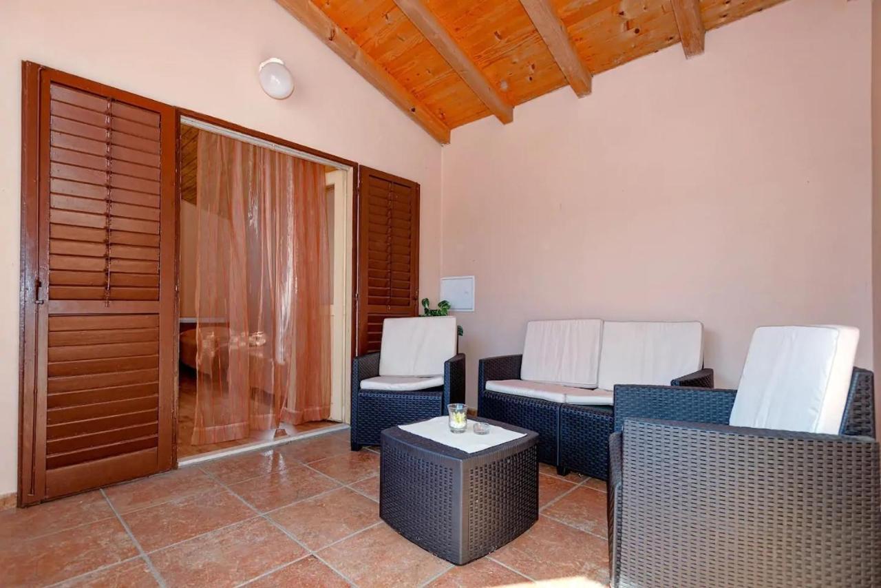Holiday House With A Parking Space Svirce, Hvar - 17682 Vrbanj Kültér fotó